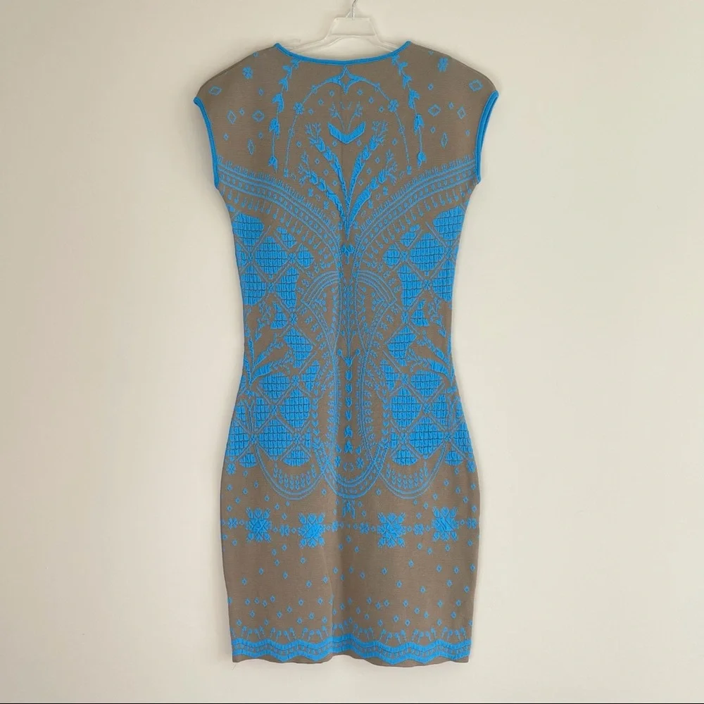 Aztec Patterned Knit Dress - Picture 3 of 4